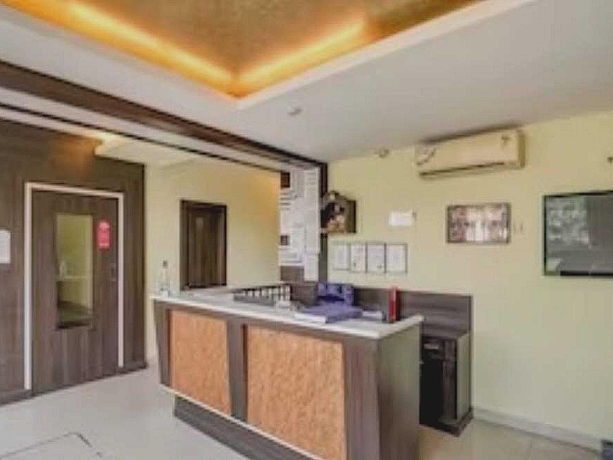 Collection O Hotel Kashi Inn Варанаси Екстериор снимка