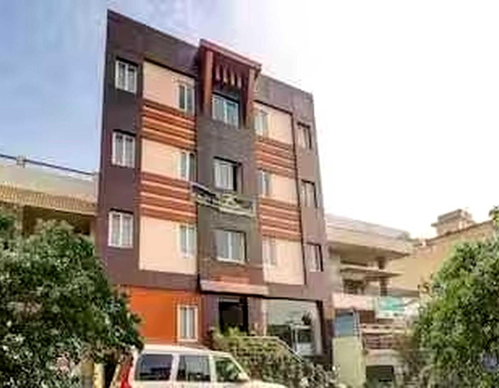 Collection O Hotel Kashi Inn Варанаси Екстериор снимка